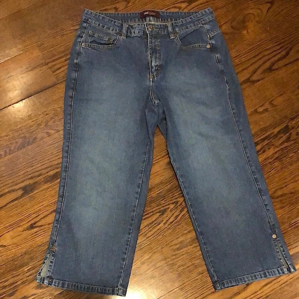 LEE RIVETED ULTIMATE Women’s Clamdigger Capris Vented Hem Denim Low Rise Jeans 8
